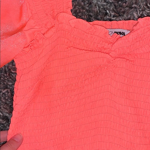 Neon peach top - Picture 2 of 5